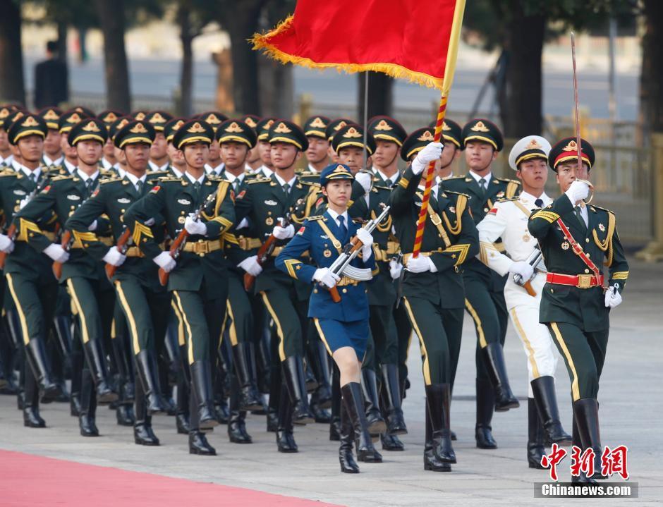 三軍儀仗隊高清大圖，展現(xiàn)榮耀與威嚴的壯麗畫卷，三軍儀仗隊壯麗畫卷，榮耀與威嚴的高清展示