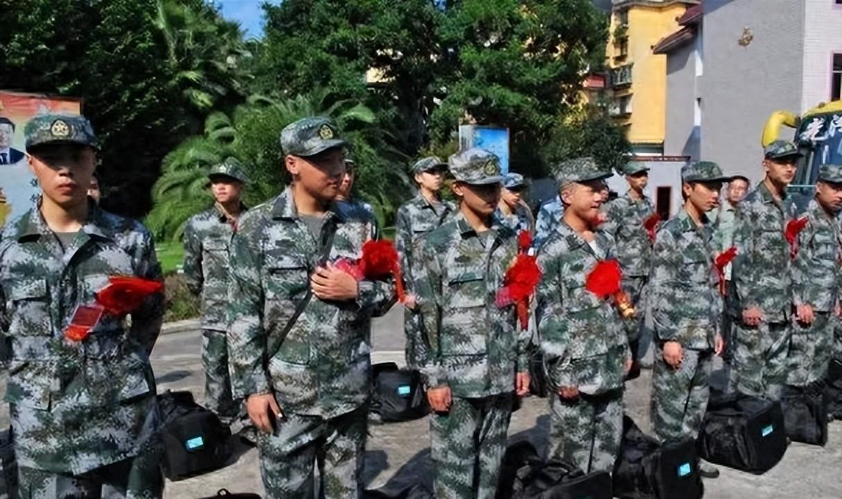 中央軍事委員會(huì)組成人員表及其職責(zé)與重要性，中央軍事委員會(huì)組成人員表、職責(zé)與重要性解析