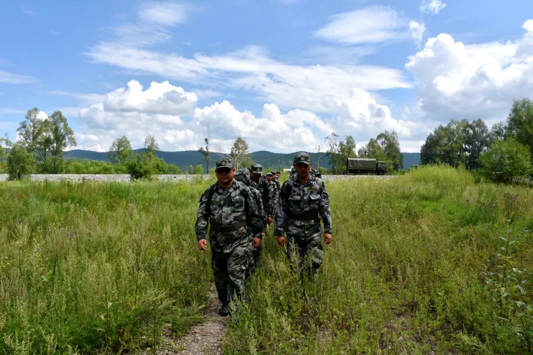 國(guó)際軍事形勢(shì)最新消息2020深度解析，全球軍事動(dòng)態(tài)深度解析，國(guó)際軍事形勢(shì)最新消息2020回顧與前瞻
