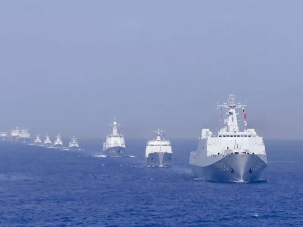人民海軍成立70周年閱兵，輝煌成就與堅定前行，人民海軍成立70周年閱兵，輝煌成就鑄就，堅定前行展雄姿