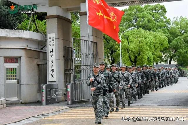 軍事院校分?jǐn)?shù)線詳解，如何把握入學(xué)門(mén)檻？，軍事院校分?jǐn)?shù)線詳解，如何把握入學(xué)門(mén)檻與提高錄取機(jī)會(huì)？