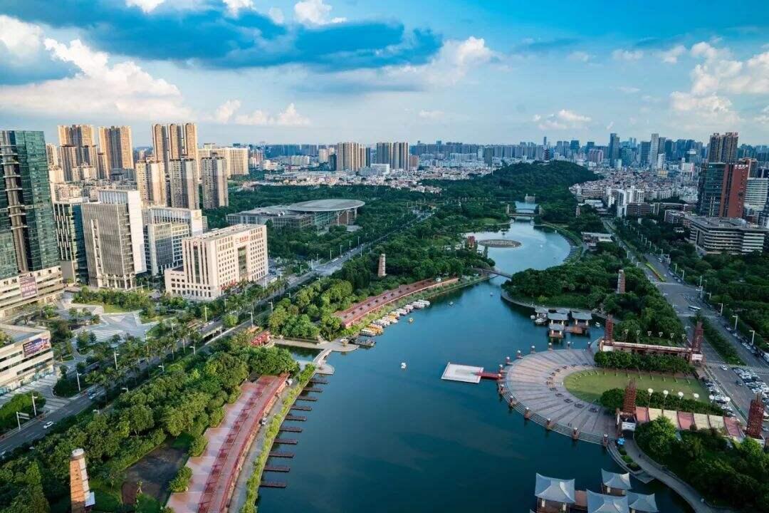 澳門(mén)正版免費(fèi)資源展望，邁向未來(lái)的精準(zhǔn)服務(wù)體驗(yàn)（2025展望），澳門(mén)正版資源展望，邁向精準(zhǔn)服務(wù)體驗(yàn)的未來(lái)之路（2025年展望）
