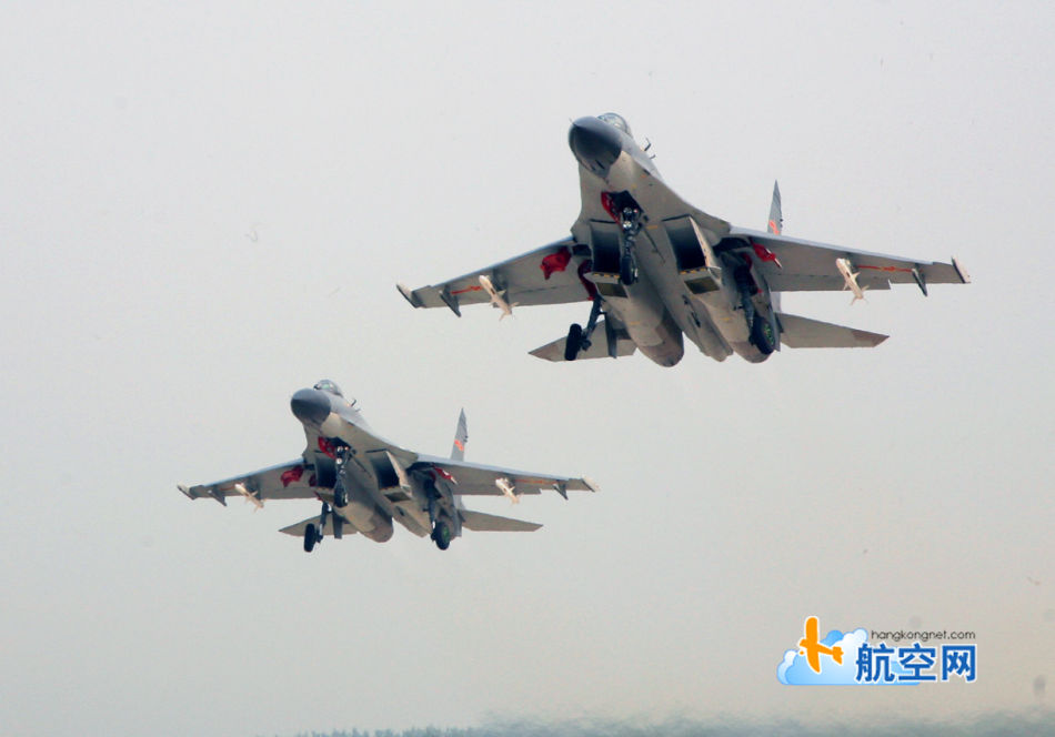 殲-11B戰(zhàn)機，中國空中力量的璀璨明珠，殲-11B戰(zhàn)機，中國空中力量的耀眼明珠