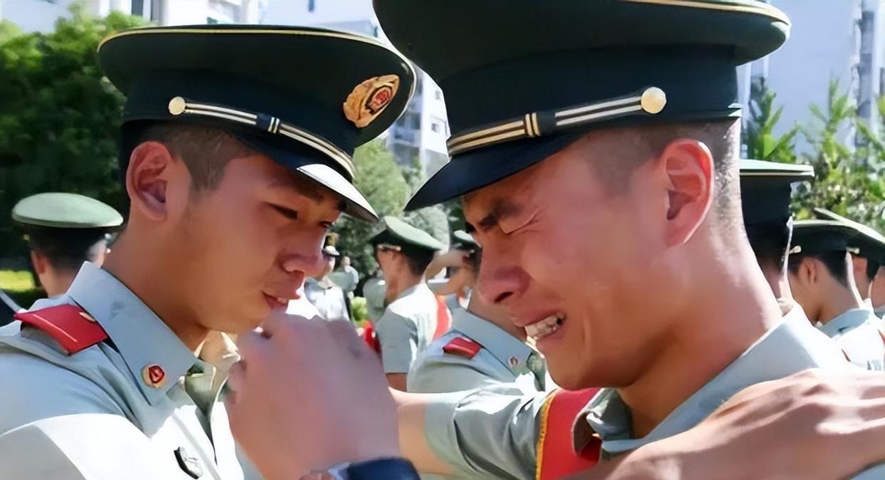 當(dāng)兵報(bào)名2023年上半年，啟程軍旅，實(shí)現(xiàn)英雄夢(mèng)想，2023年上半年報(bào)名參軍，開啟軍旅之旅，實(shí)現(xiàn)英雄夢(mèng)想