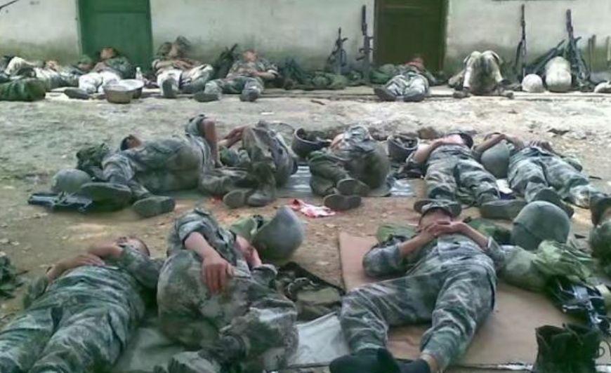 體質(zhì)差當(dāng)兵會累死嗎？——深度解析與應(yīng)對建議，體質(zhì)差當(dāng)兵的風(fēng)險解析與應(yīng)對建議，深度探討新兵體能挑戰(zhàn)是否會引發(fā)過度疲勞問題。