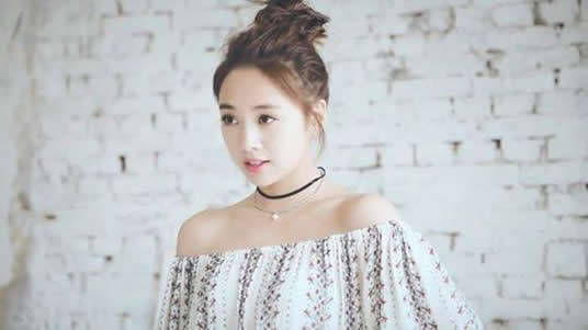 揭秘2020年明星人氣排行榜，誰領風騷，誰獨領風騷？，獨家揭秘，2020年明星人氣排行榜，誰獨占鰲頭，誰獨領風騷？