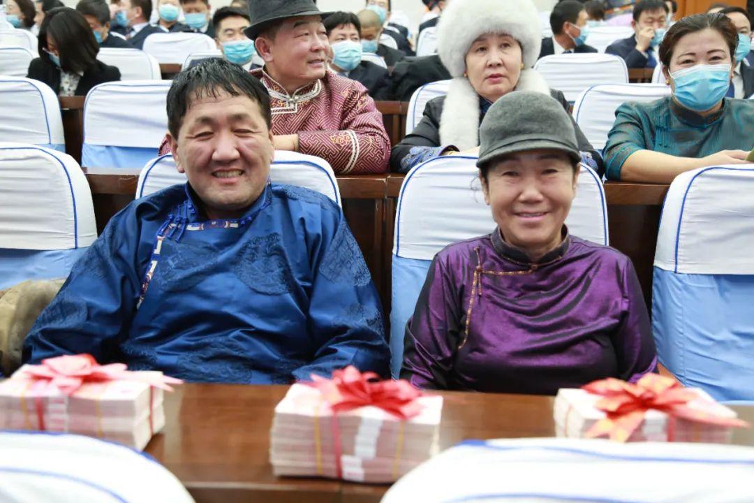 額濟納旅行社旅游報價詳解，額濟納旅行社旅游報價全面解析