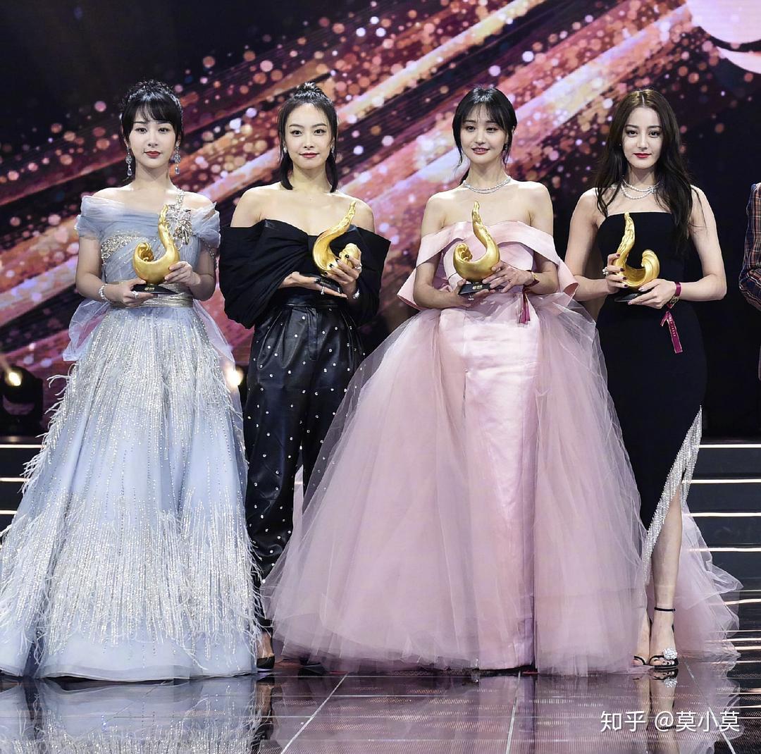 楊冪、劉濤、迪麗熱巴、趙麗穎與鄭爽，明星之光閃耀娛樂圈，明星之光，楊冪、劉濤、迪麗熱巴、趙麗穎與鄭爽閃耀娛樂圈