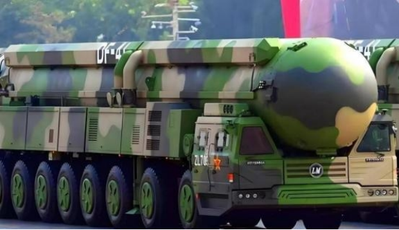 東風(fēng)41能否擊沉航母？解析與探討，東風(fēng)41能否擊沉航母？深度解析與探討