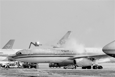 首都機場僵尸飛機的背后故事與未來展望，首都機場僵尸飛機的故事，揭秘背后真相與未來展望